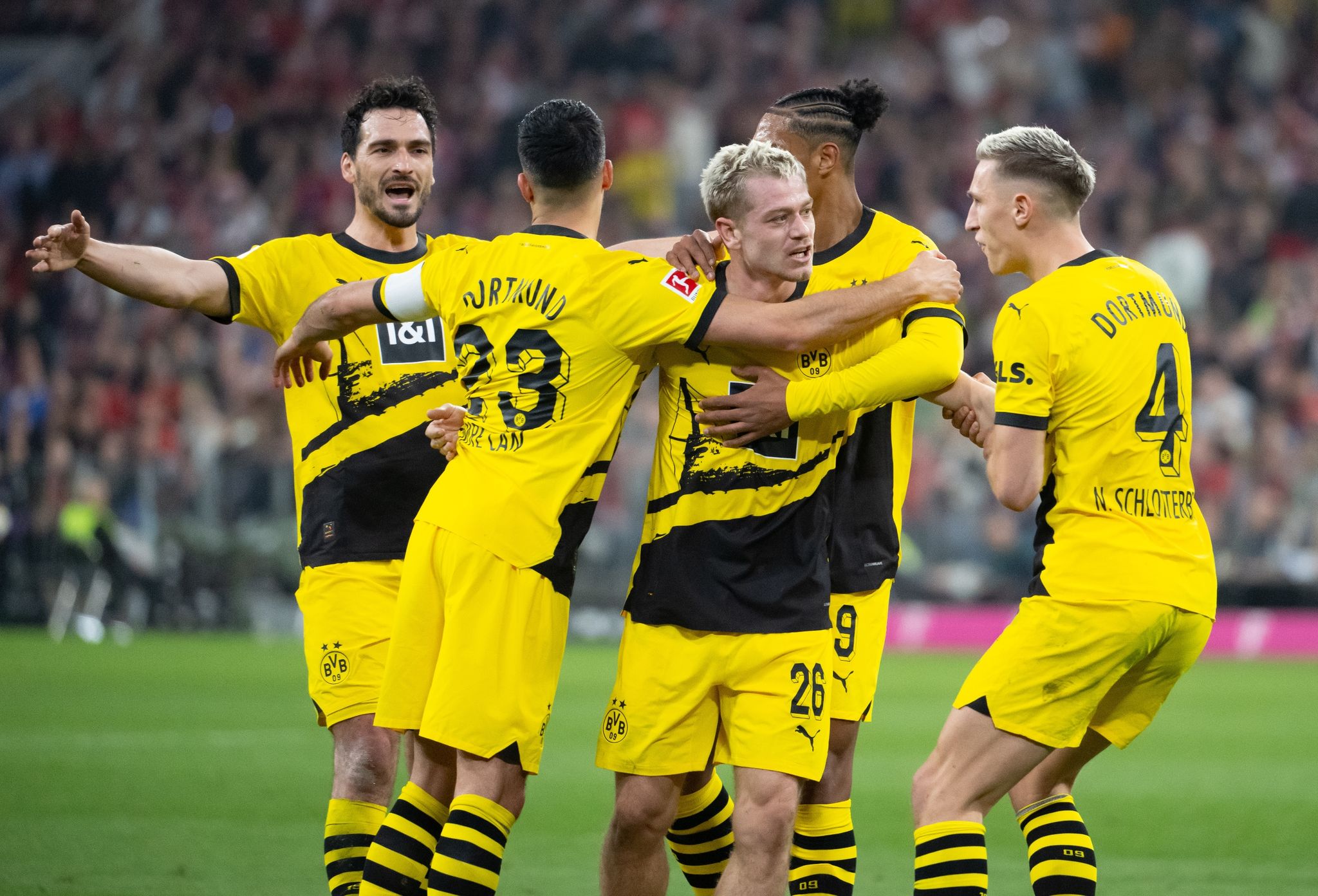 Humorlos in München: Dortmunds Hummels und Schlotterbeck beeindrucken Nagelsmann