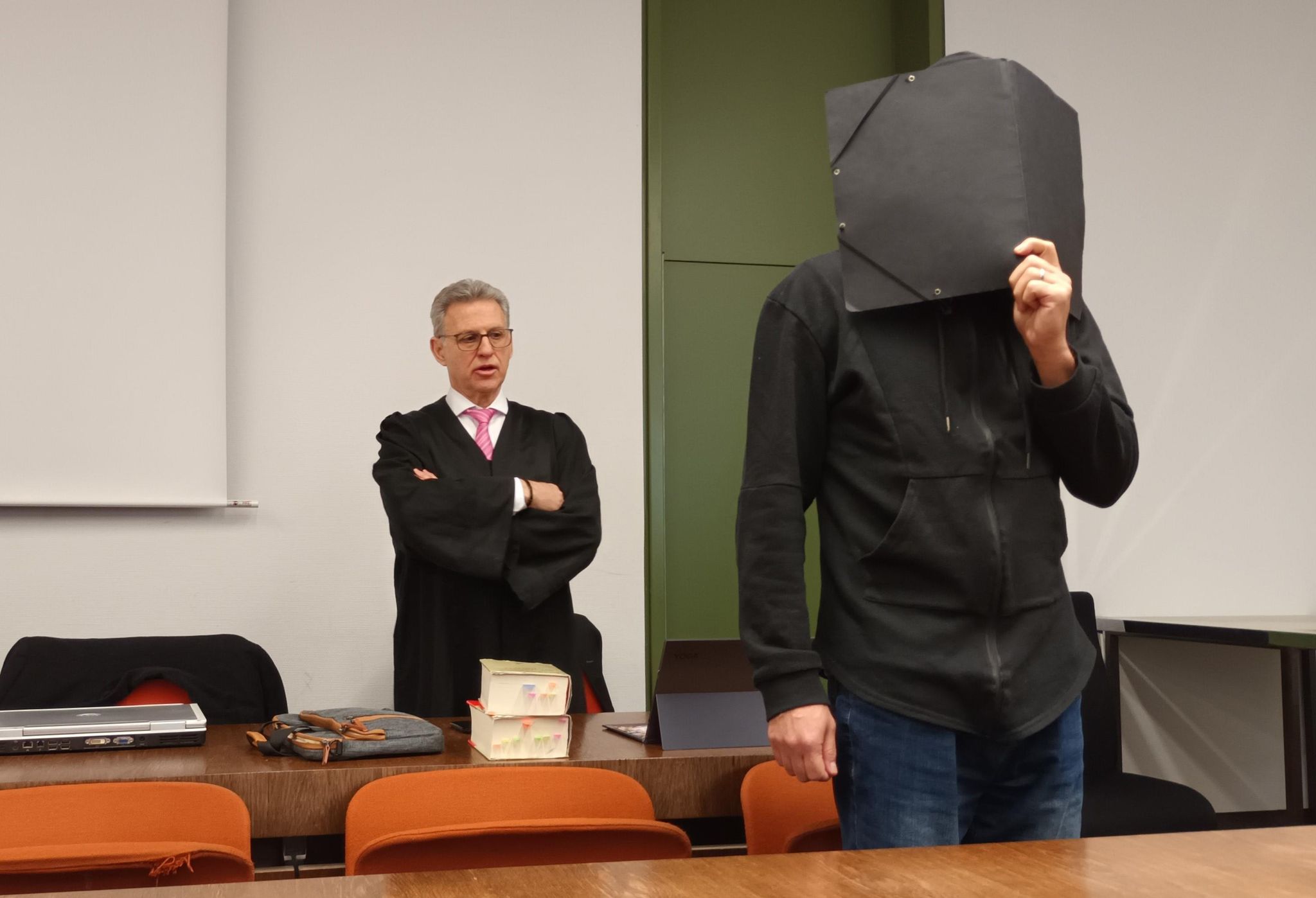 Missbrauchs-Prozess: Über sieben Jahre Haft für Ex-Trainer