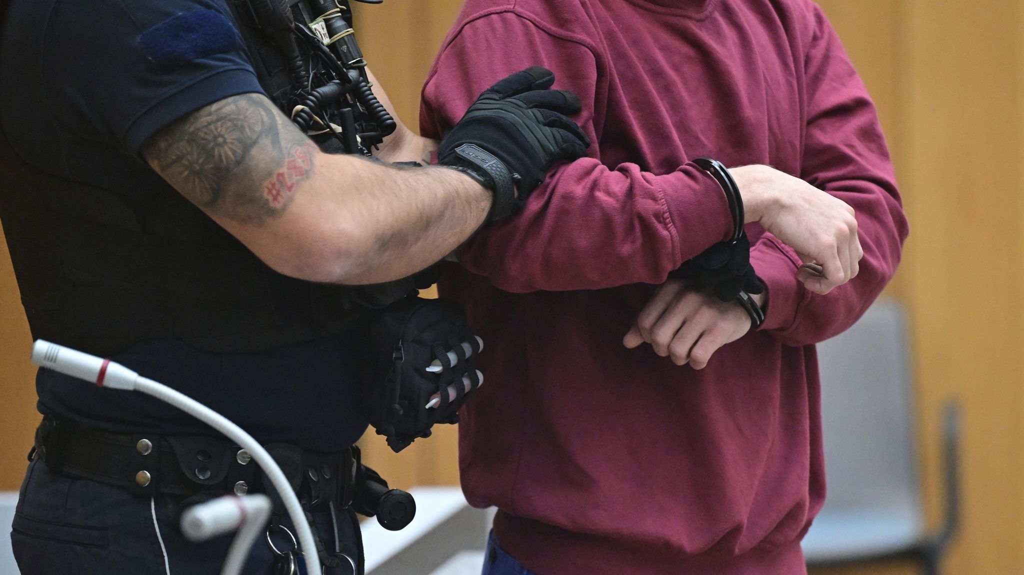 Urteil nach Handgranaten-Wurf – lange Haftstrafe gefordert