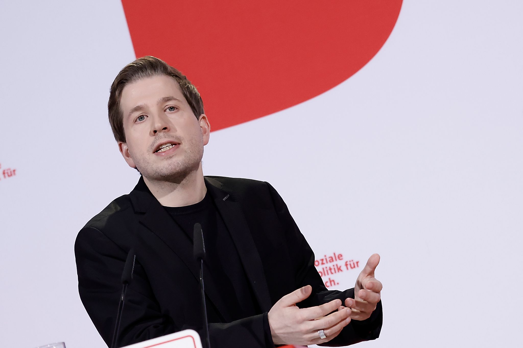 Kühnert zu Taurus: Keinen Oppositionsanträgen zustimmen