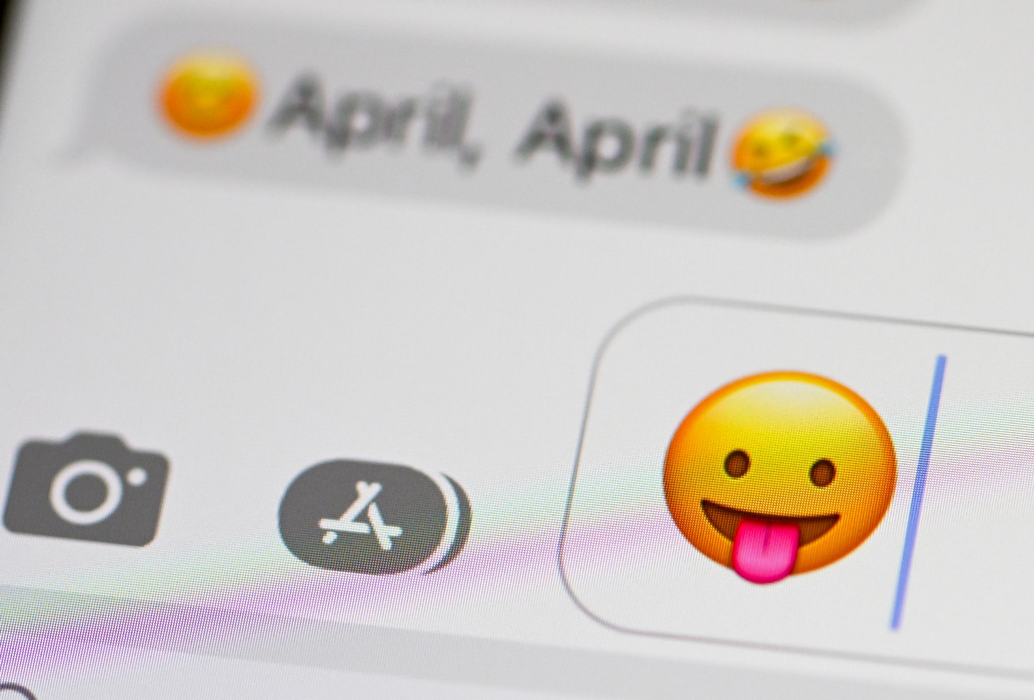 Die Kunst des Aprilscherzes: Humor als anthropologische Konstante