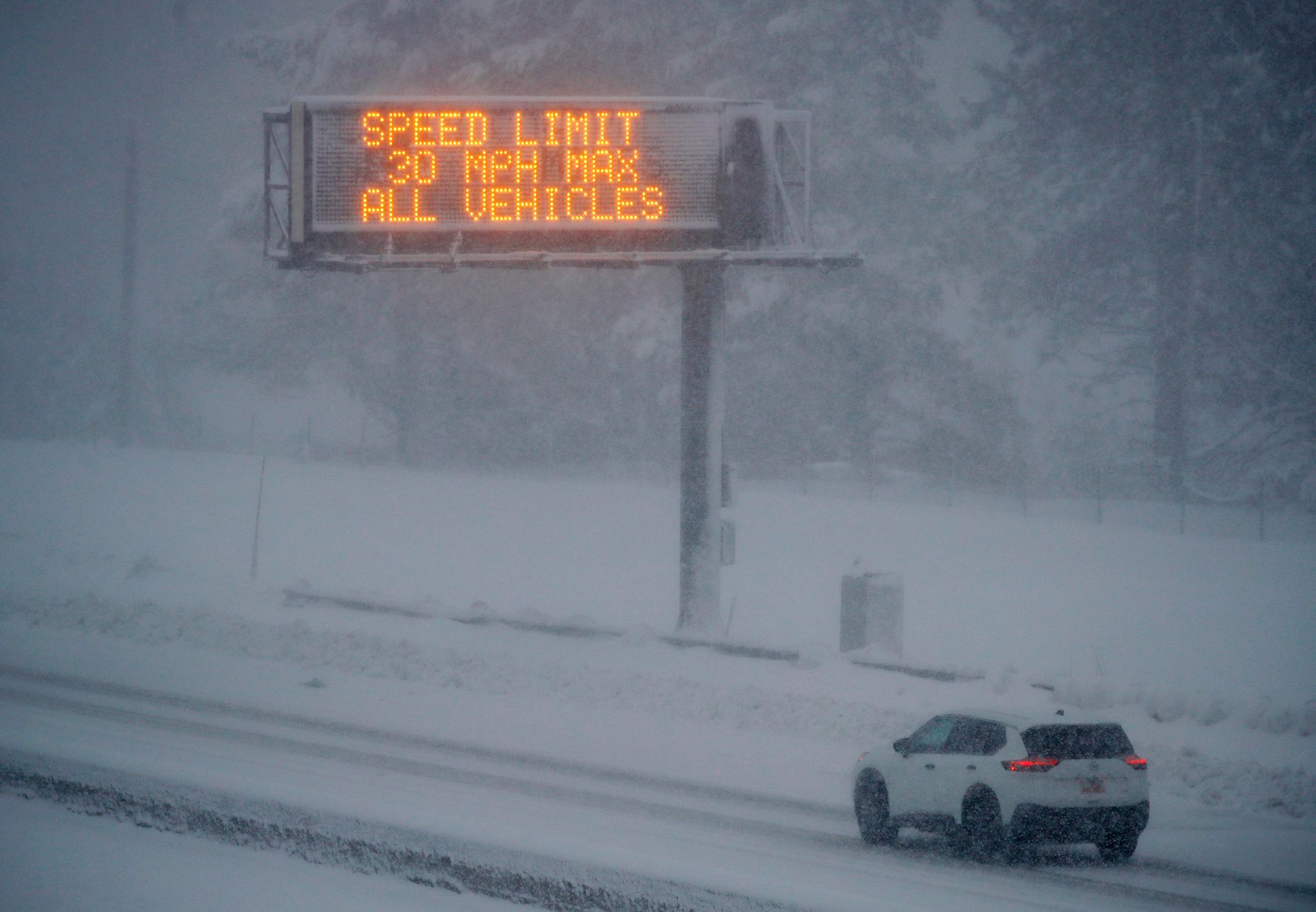 Schwerer Schneesturm in Kalifornien