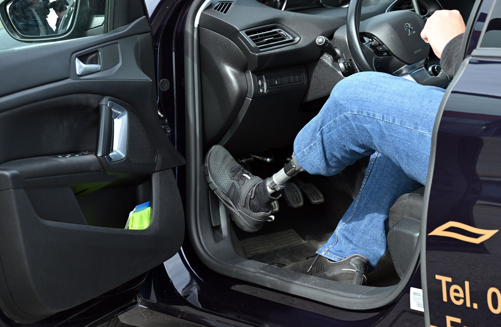 Autofahren mit Prothese: Neue Hoffnung für Betroffene