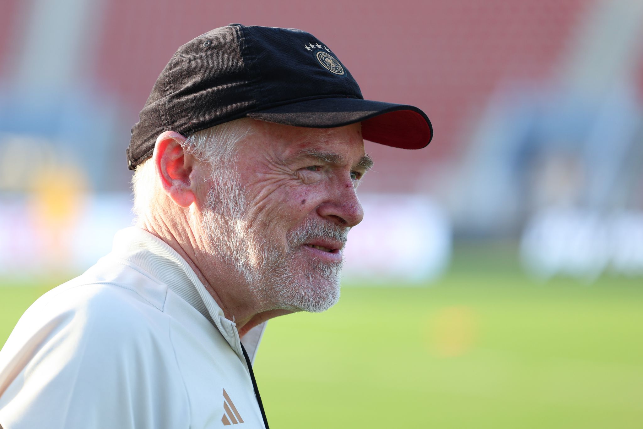 Lothar Matthäus bringt Hermann Gerland als Interimstrainer ins Spiel