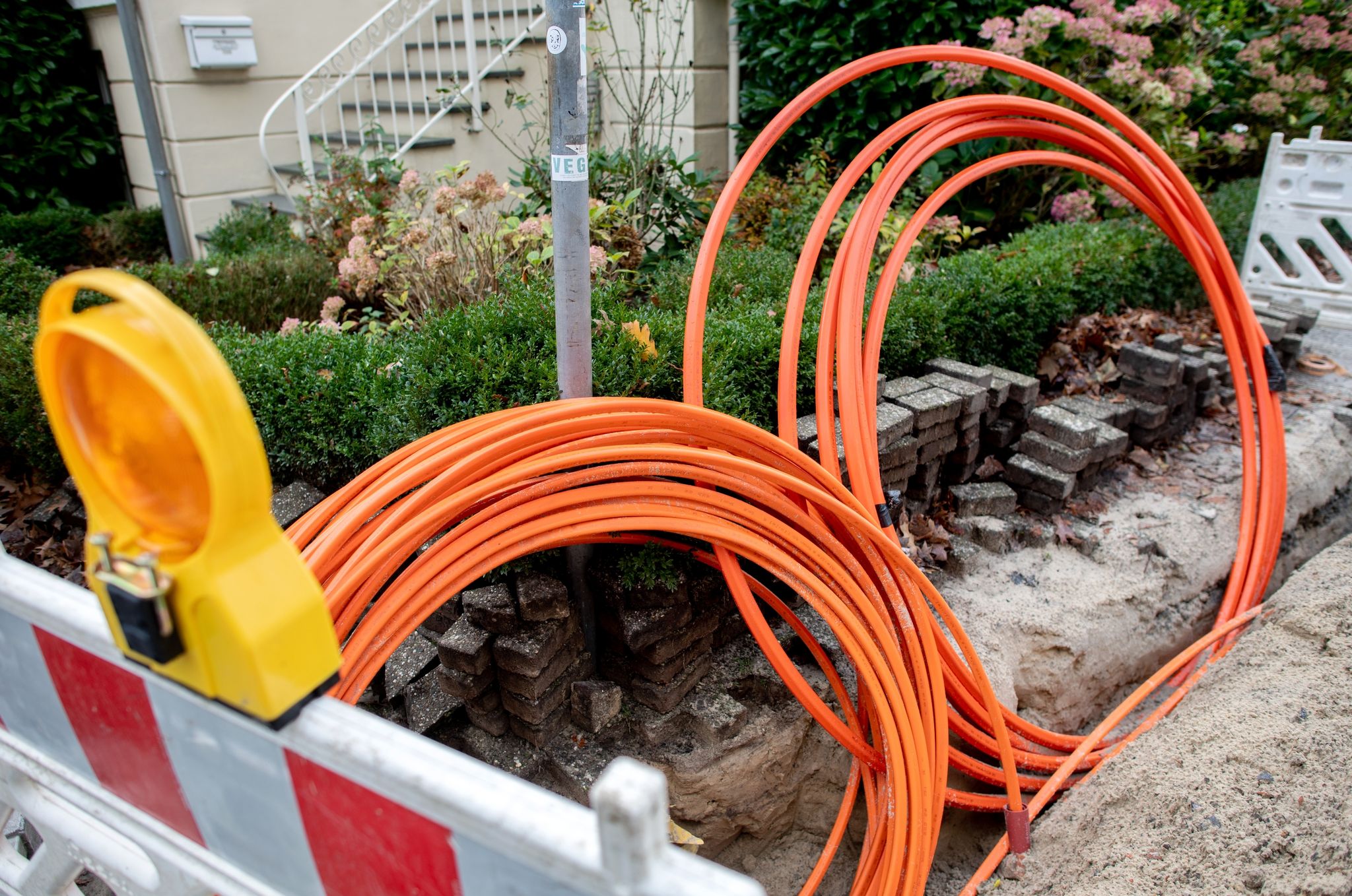 Streit um Leerrohre: Bundesnetzagentur vor Entscheidung