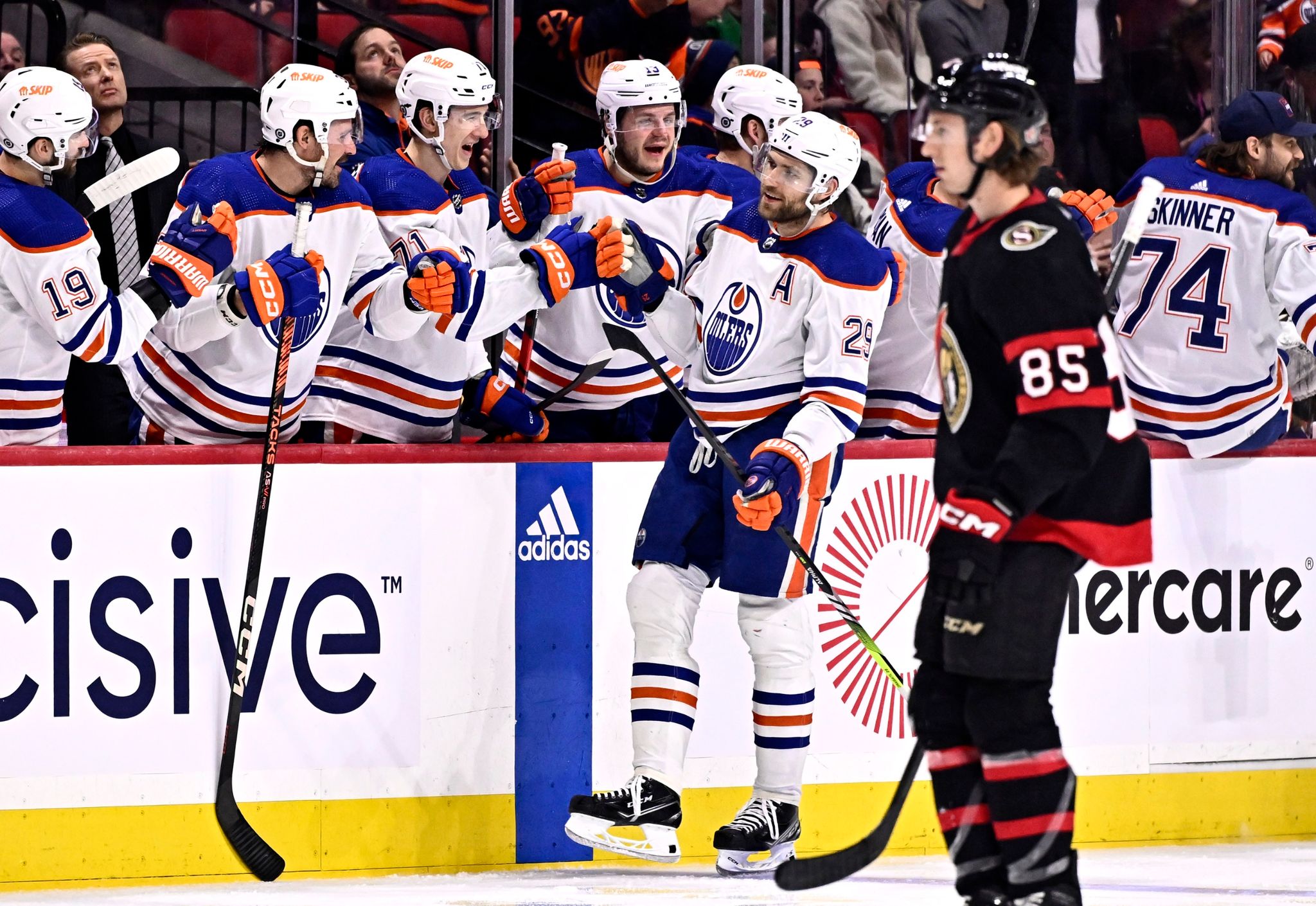 Stützle gewinnt mit Ottawa gegen Draisaitls Oilers