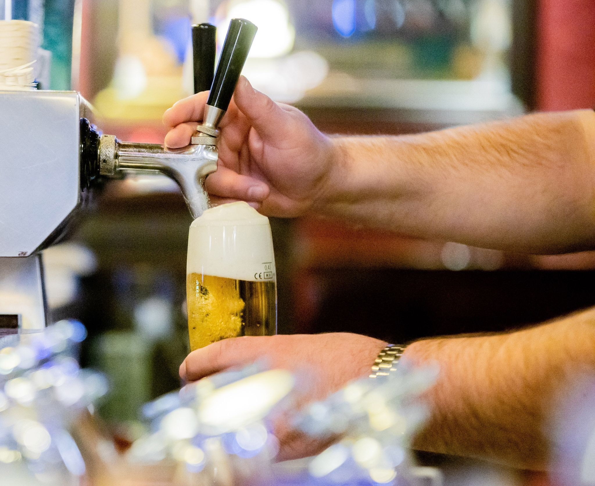 Neue Biere mit KI entwickelt, effizienter und kostengünstiger Verbraucherwünsche erfüllen