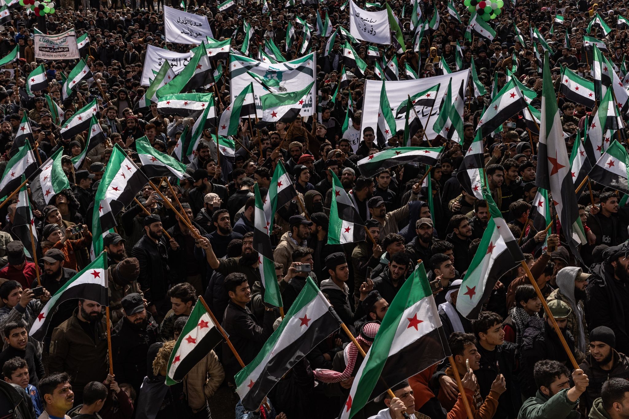 13 Jahre Krieg in Syrien: Tausende demonstrieren gegen Assad