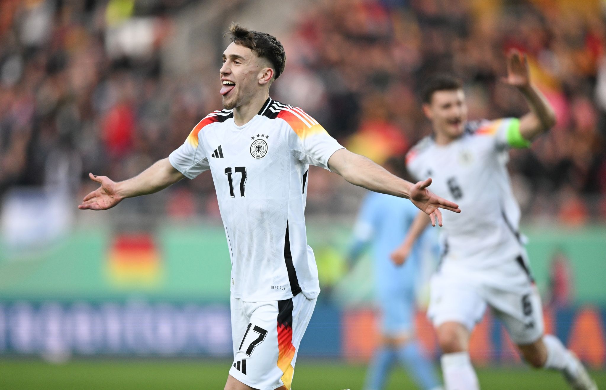 Deutschland U21 siegt 2:0 gegen Israel und übernimmt Tabellenführung