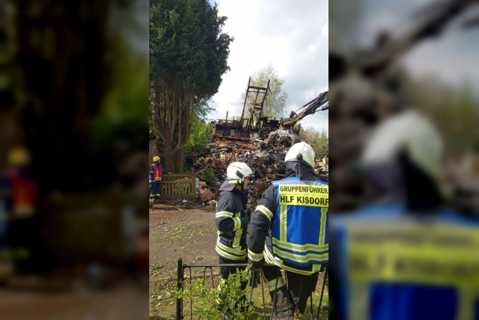 Henstedt-Ulzburg: Feuer zerstört Einfamilienhaus