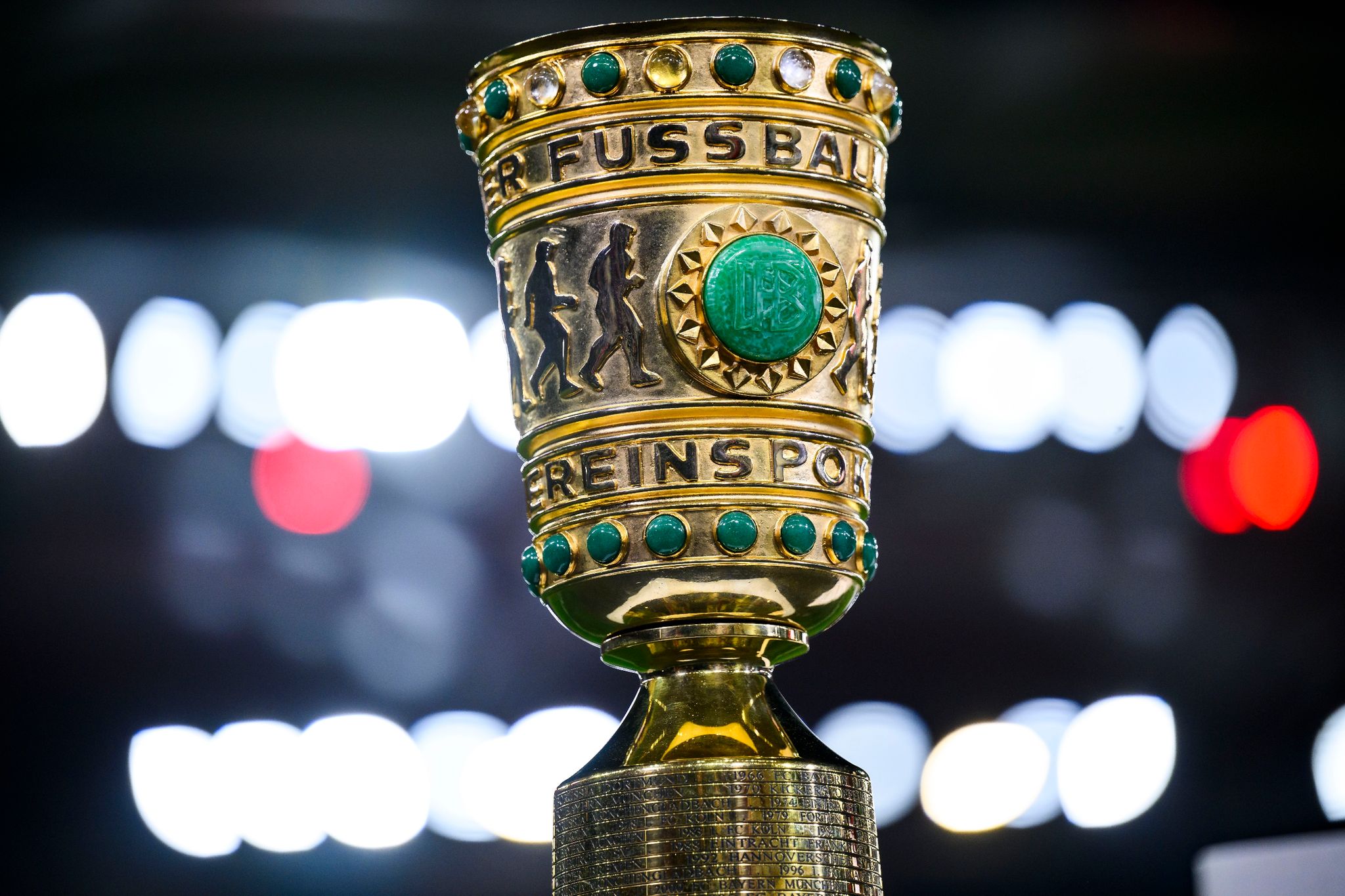DFB-Pokal: Zwei Zweitligisten und ein Drittligist im Halbfinale
