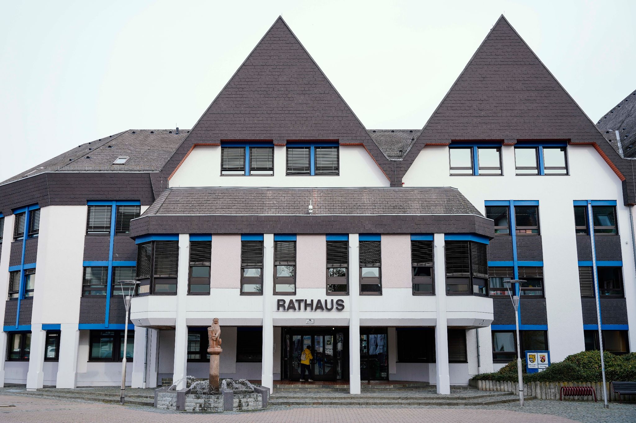 Engpass bei ehrenamtlichen Bürgermeistern in Deutschland, Bundespräsident Steinmeier sucht Lösungen