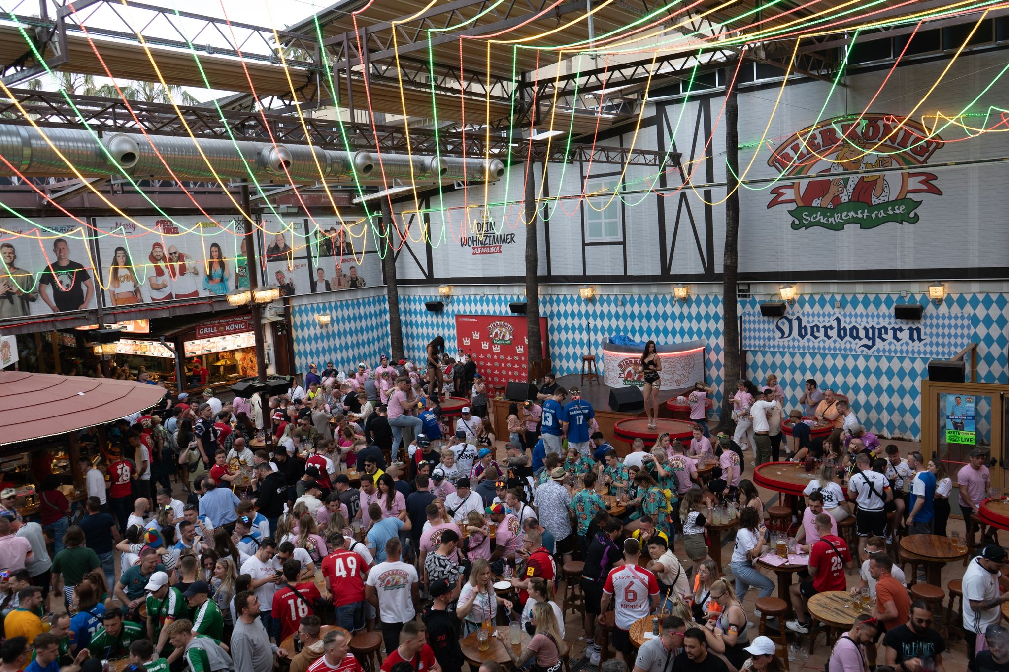 Der Bierkönig startet Opening-Party am Ballermann auf Mallorca