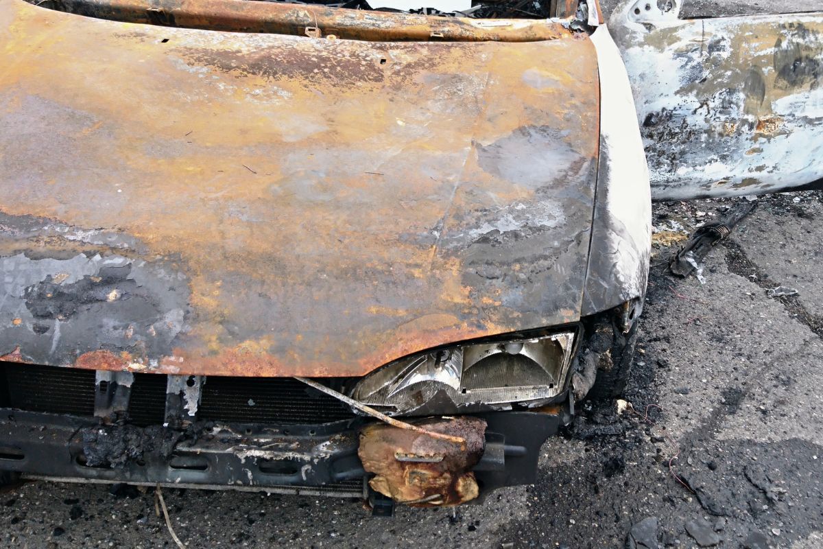 E-Auto fängt Feuer – Tote