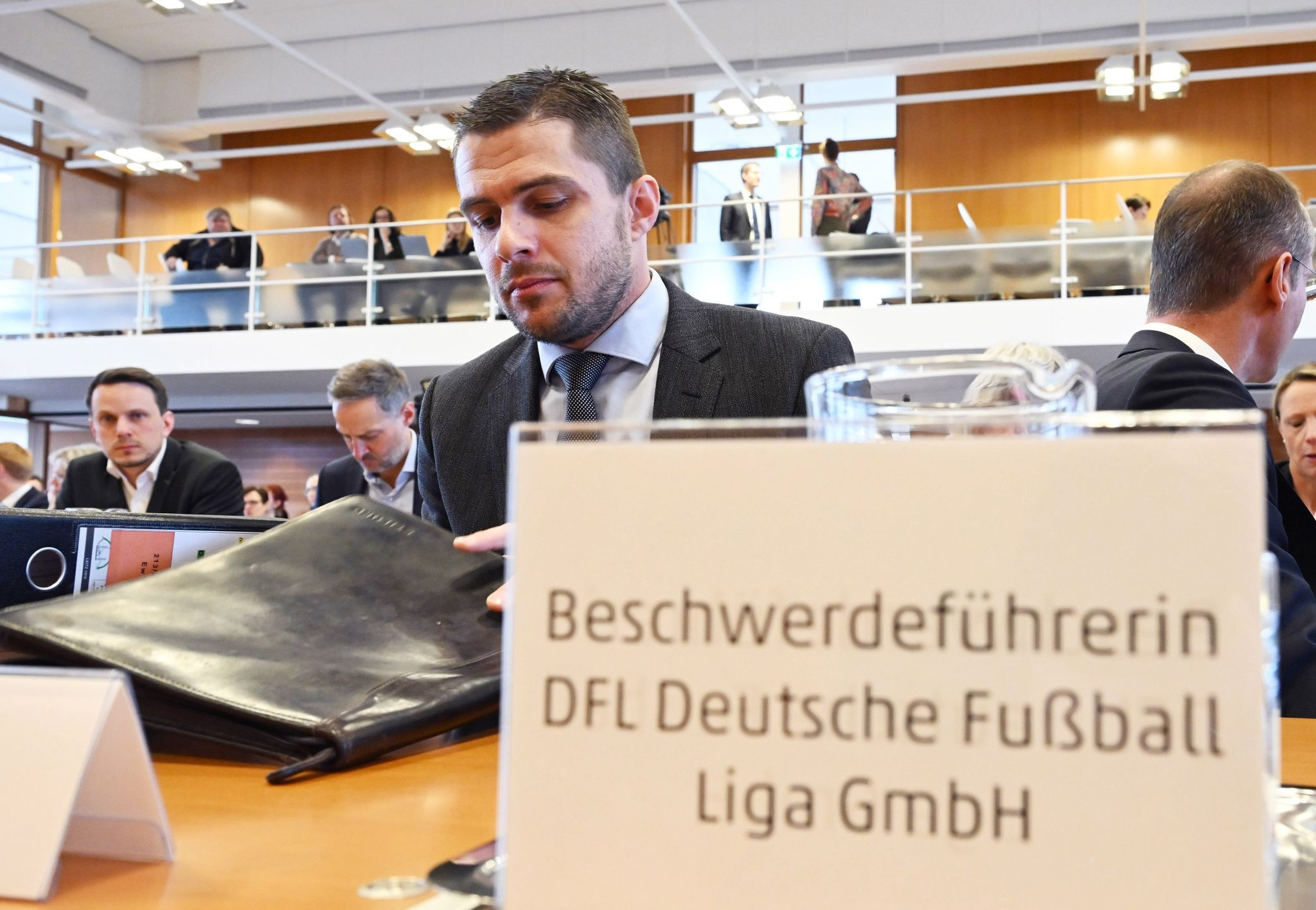 DFL vor Bundesverfassungsgericht: Stadionerlebnis sicher