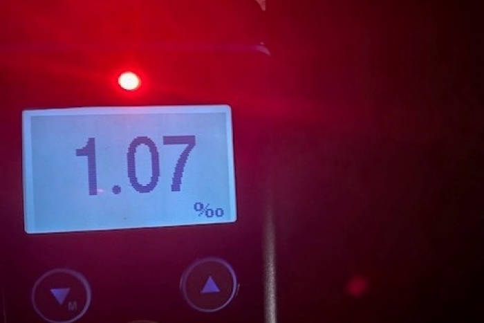 Tornesch- Autofahrer fährt in Schlangenlinien; 1,07 Promille