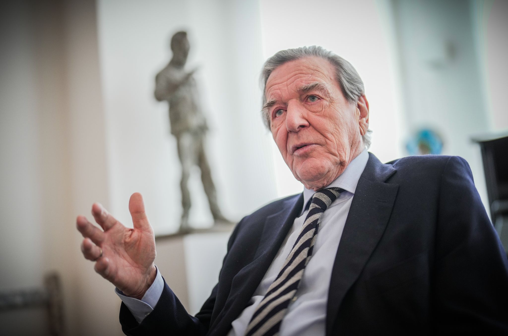 Ex-Kanzler Gerhard Schröder feiert 80. Geburtstag im Berliner Promi-Restaurant