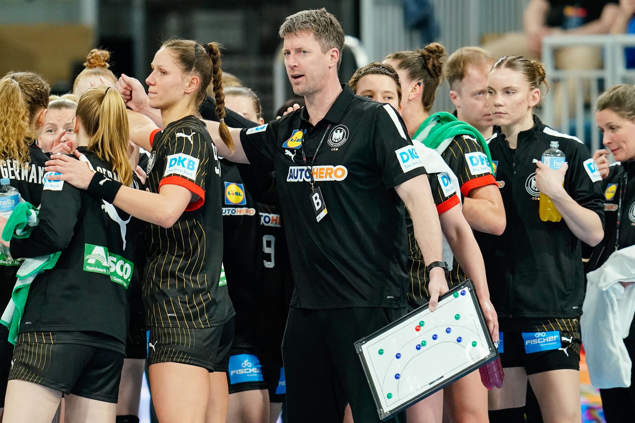 Deutschlands Handballerinnen überzeugen mit Tore-Gala gegen die Ukraine