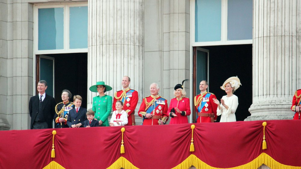 Einblicke in königliche Residenzen: Buckingham Palast und Schloss Balmoral öffnen ihre Türen für Besucher