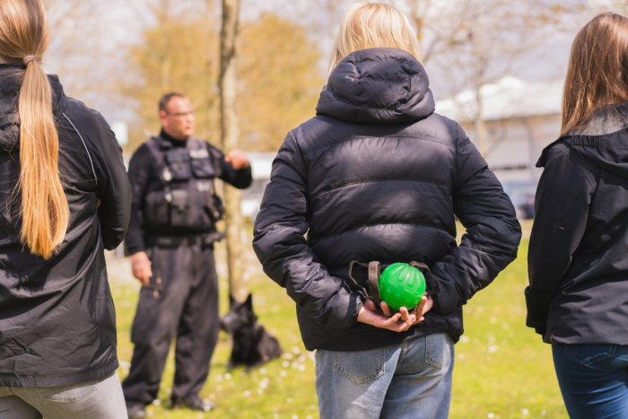 Wismar: Einblick in den Beruf einer Bundespolizeibeamtin