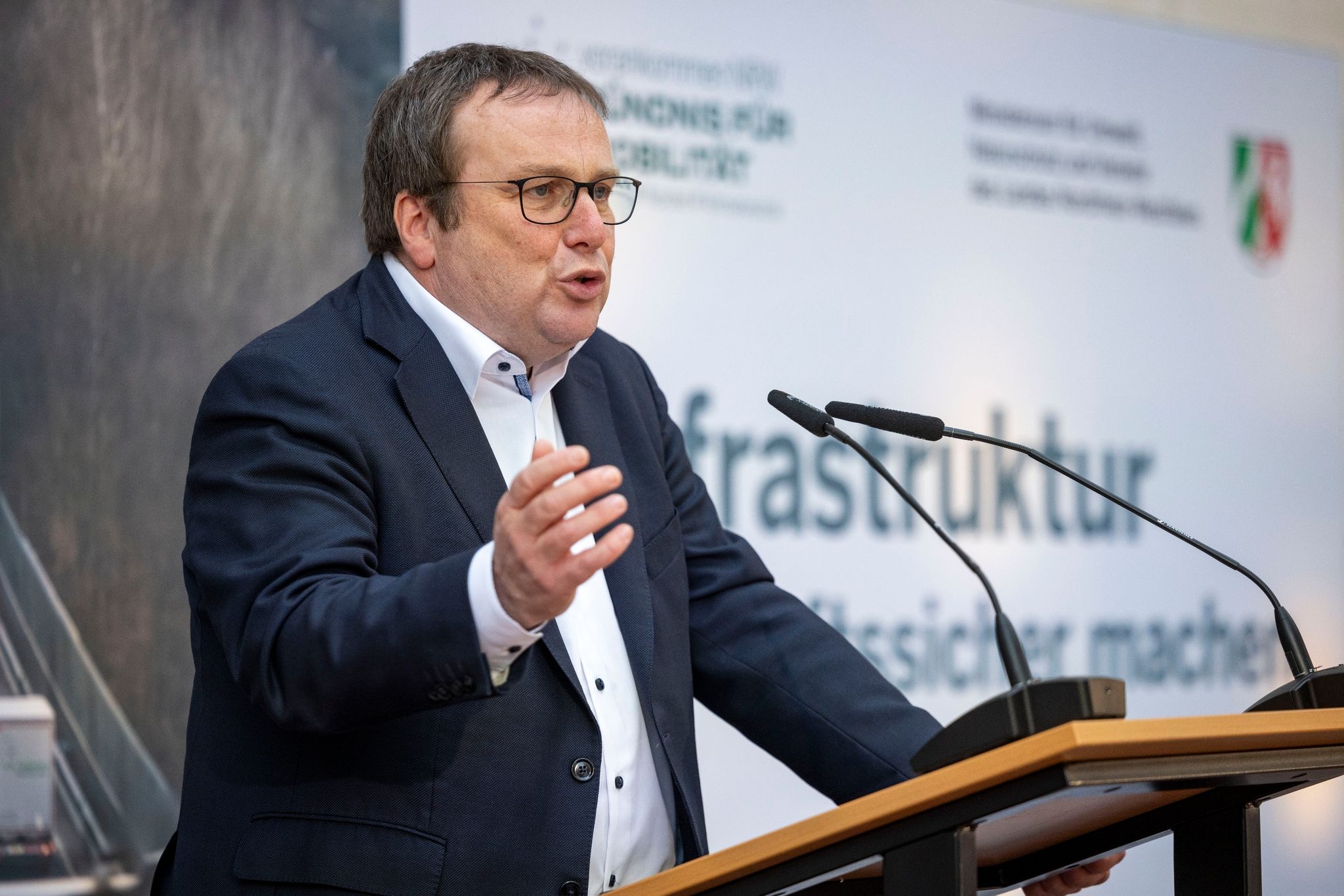 NRW-Verkehrsminister fordert Tempo für Infrastrukturfonds