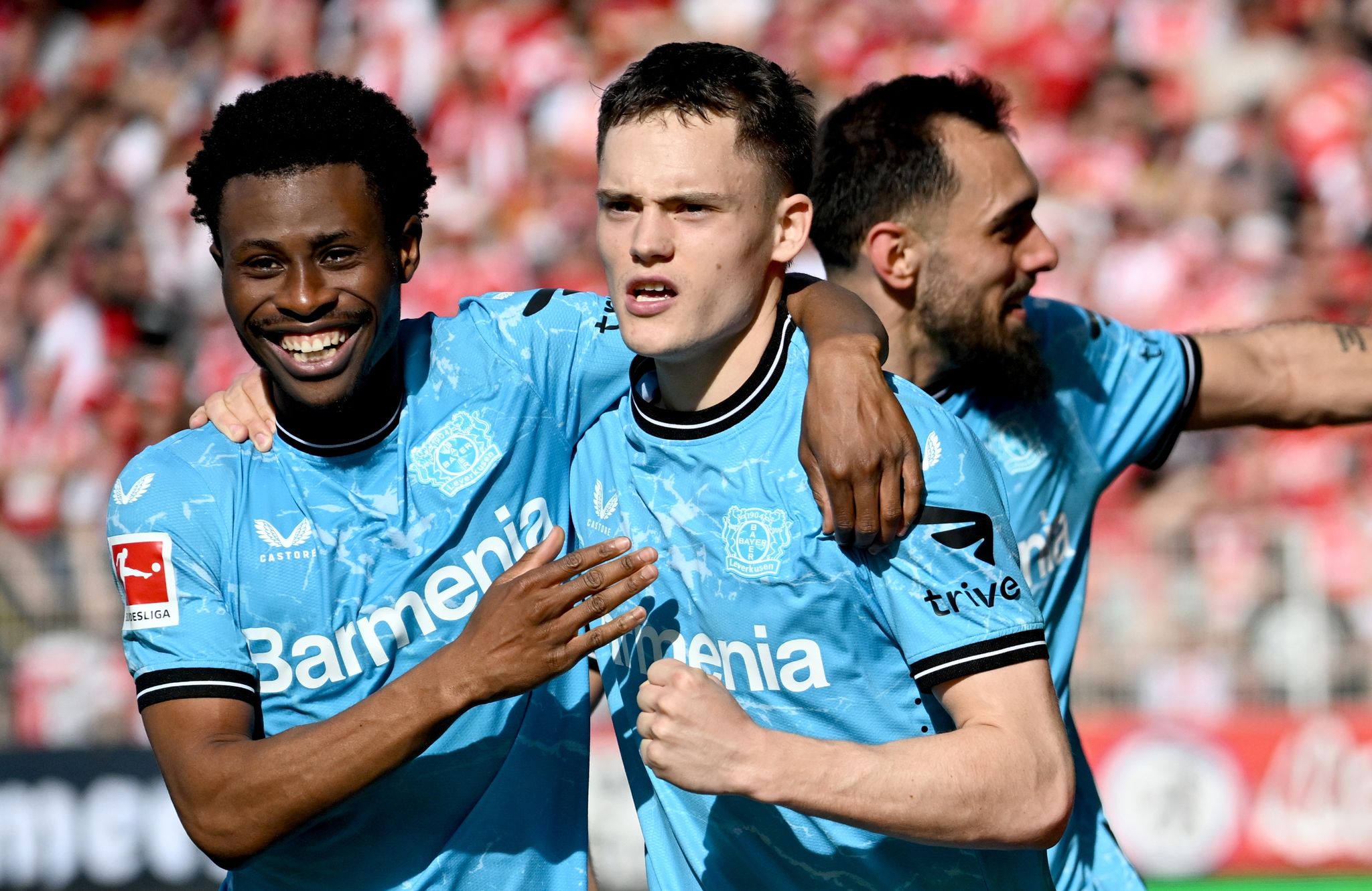 Historischer Rekord: Bayer Leverkusen weiter unbesiegt