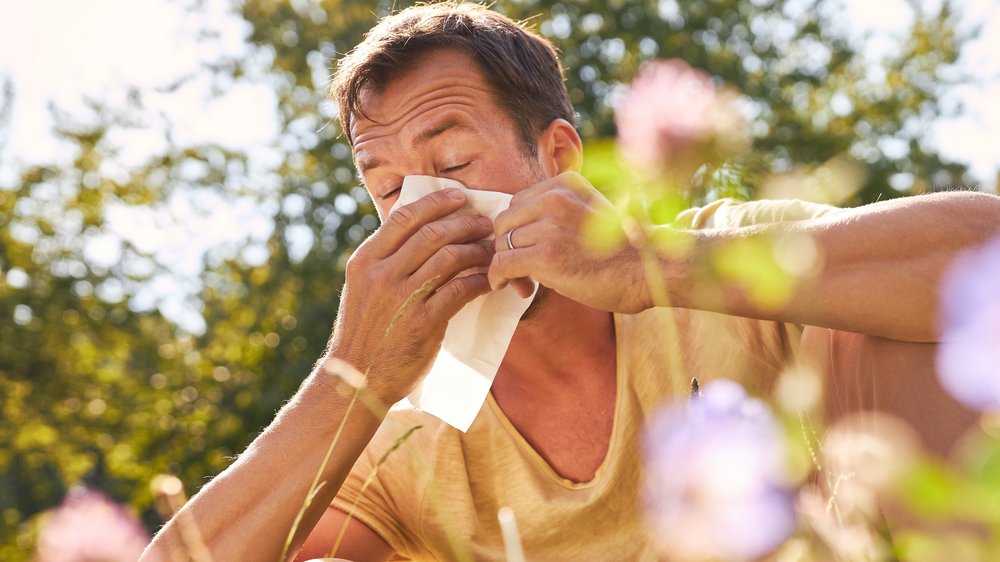 Juckende Augen, laufende Nase: Was hilft bei einer Pollenallergie?