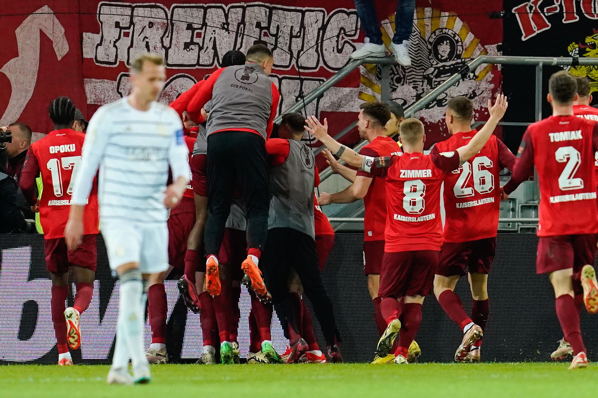 1. FC Kaiserslautern stoppt DFB-Pokal-Märchen des 1. FC Saarbrücken