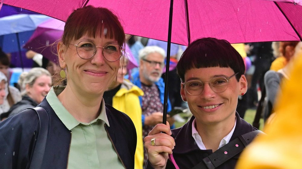 Grüne Politikerinnen Katja Meier und Josefine Paul planen Hochzeit