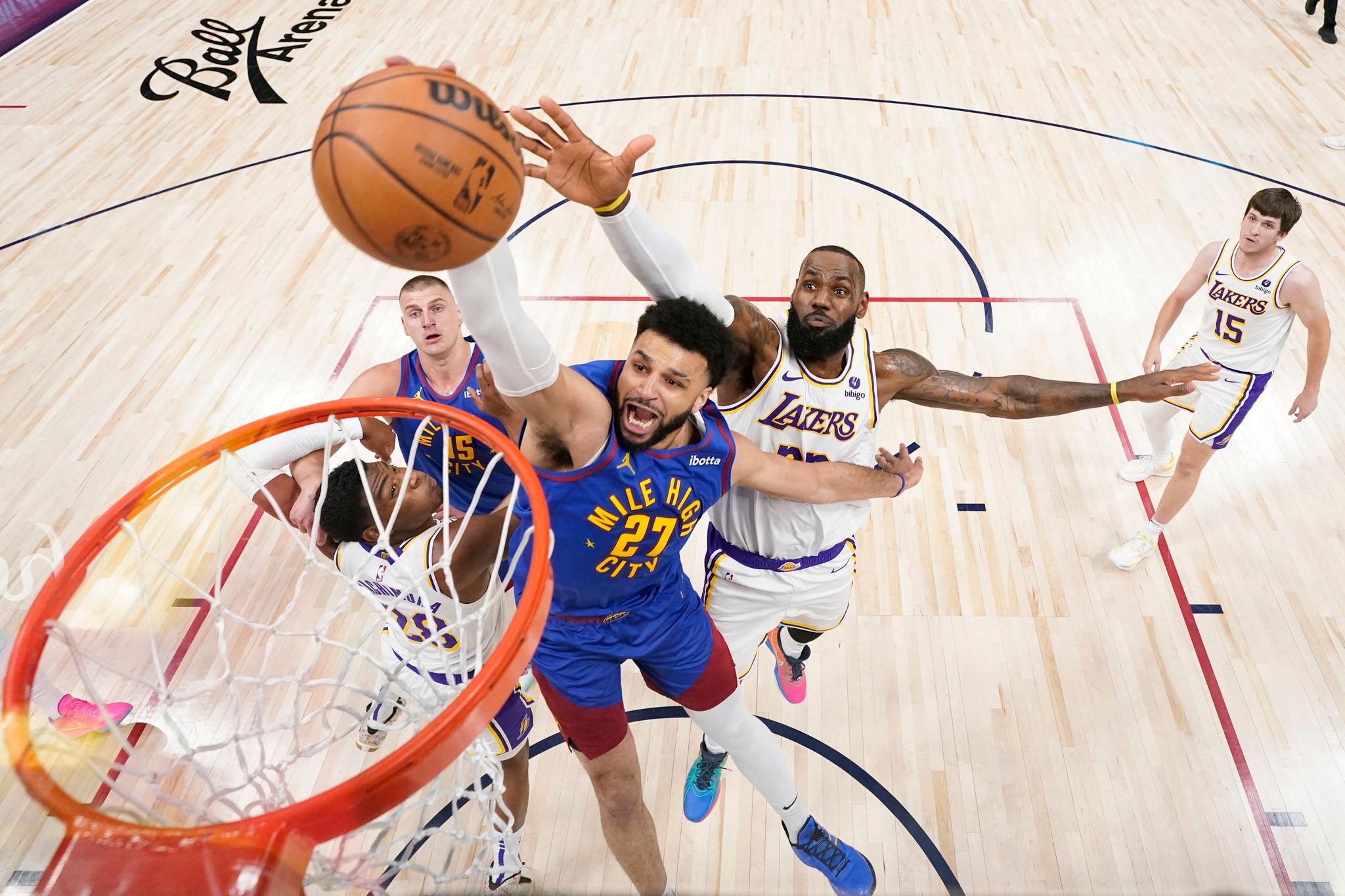 Titelverteidiger Denver Nuggets siegen gegen Lakers in NBA-Playoffs