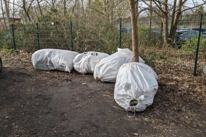 Tatort Halstenbek: Illegale Entsorgung von Dämmwolle – Polizei ermittelt