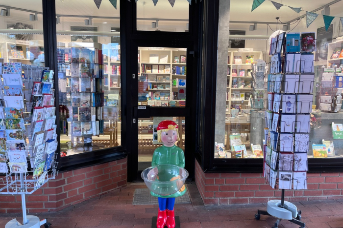 Bad Segeberg: Entwendeter Buchaufsteller zurück in Wahlstedt