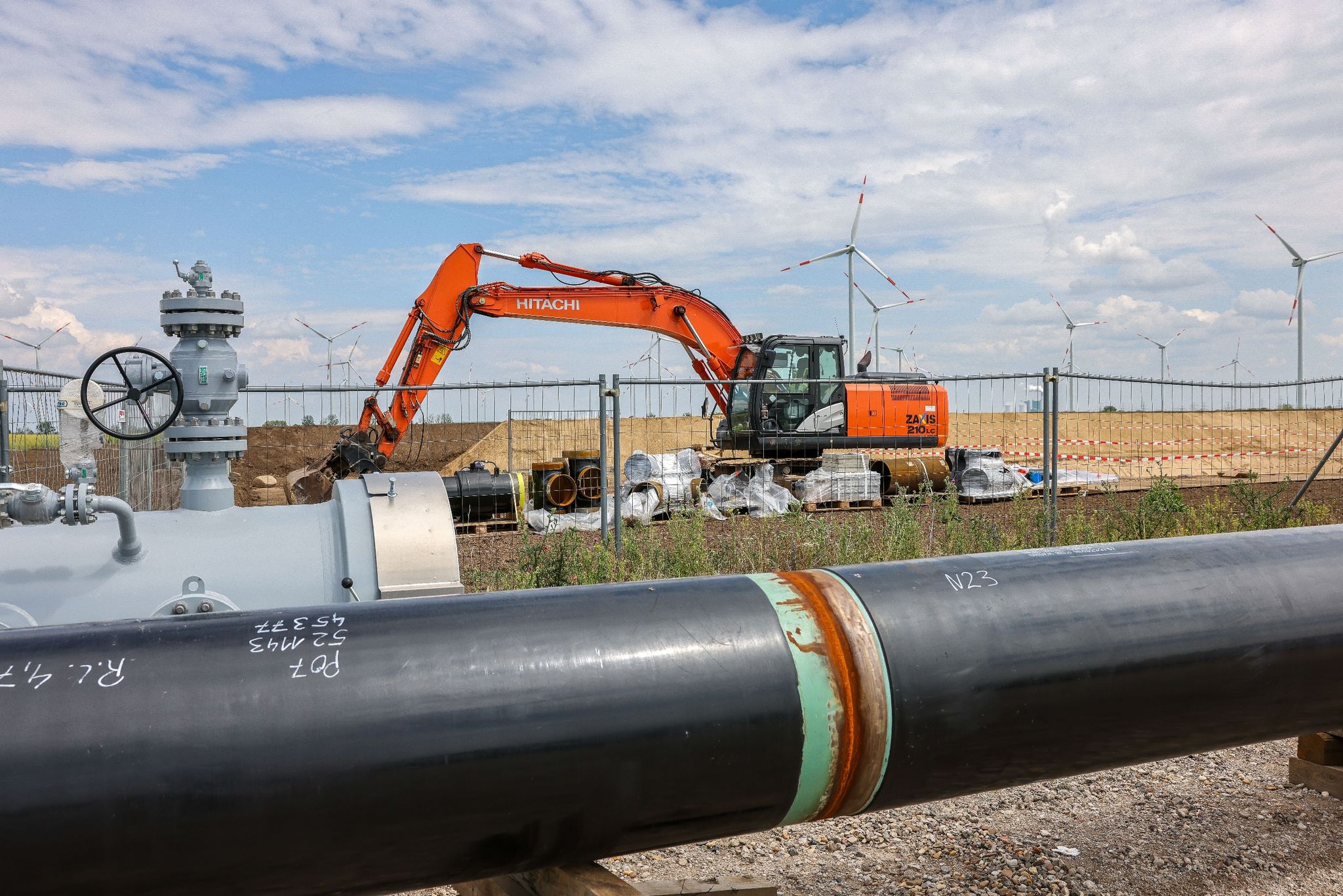 Bundestag ebnet Weg für Aufbau von Wasserstoff-Autobahnen