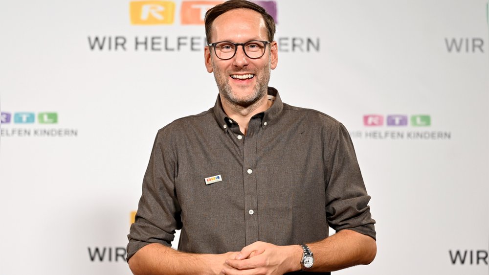 RTL-Moderator Simon Beeck (44) freut sich über Baby-News