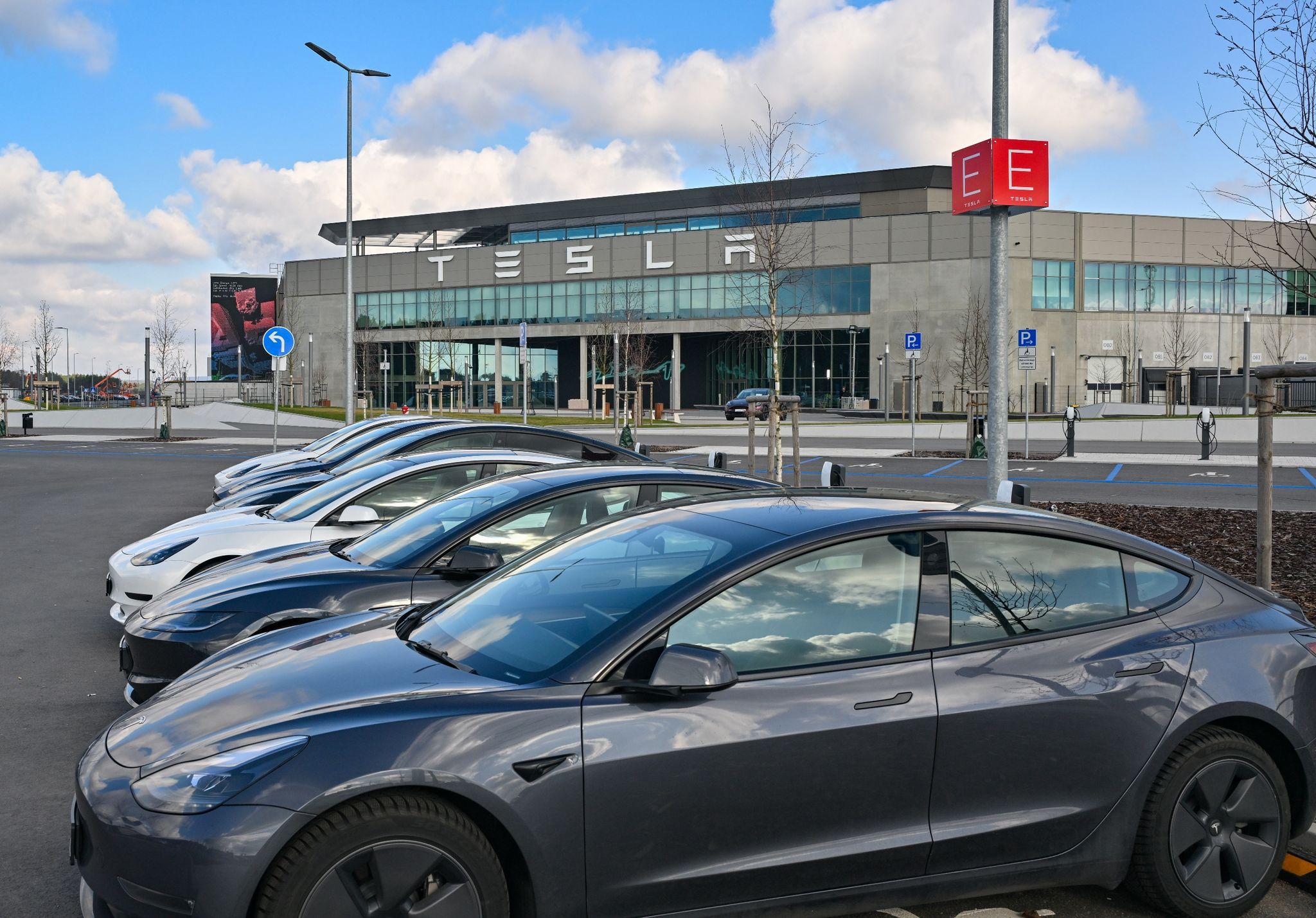 Tesla mit Rückgang bei Auslieferungen