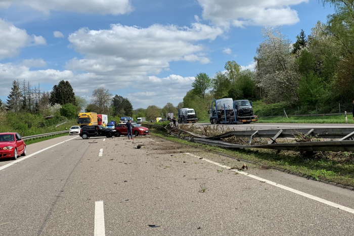 Saarbrücken: Schwerer Verkehrsunfall auf BAB 6 nach Grenzübergang Goldene Bremm