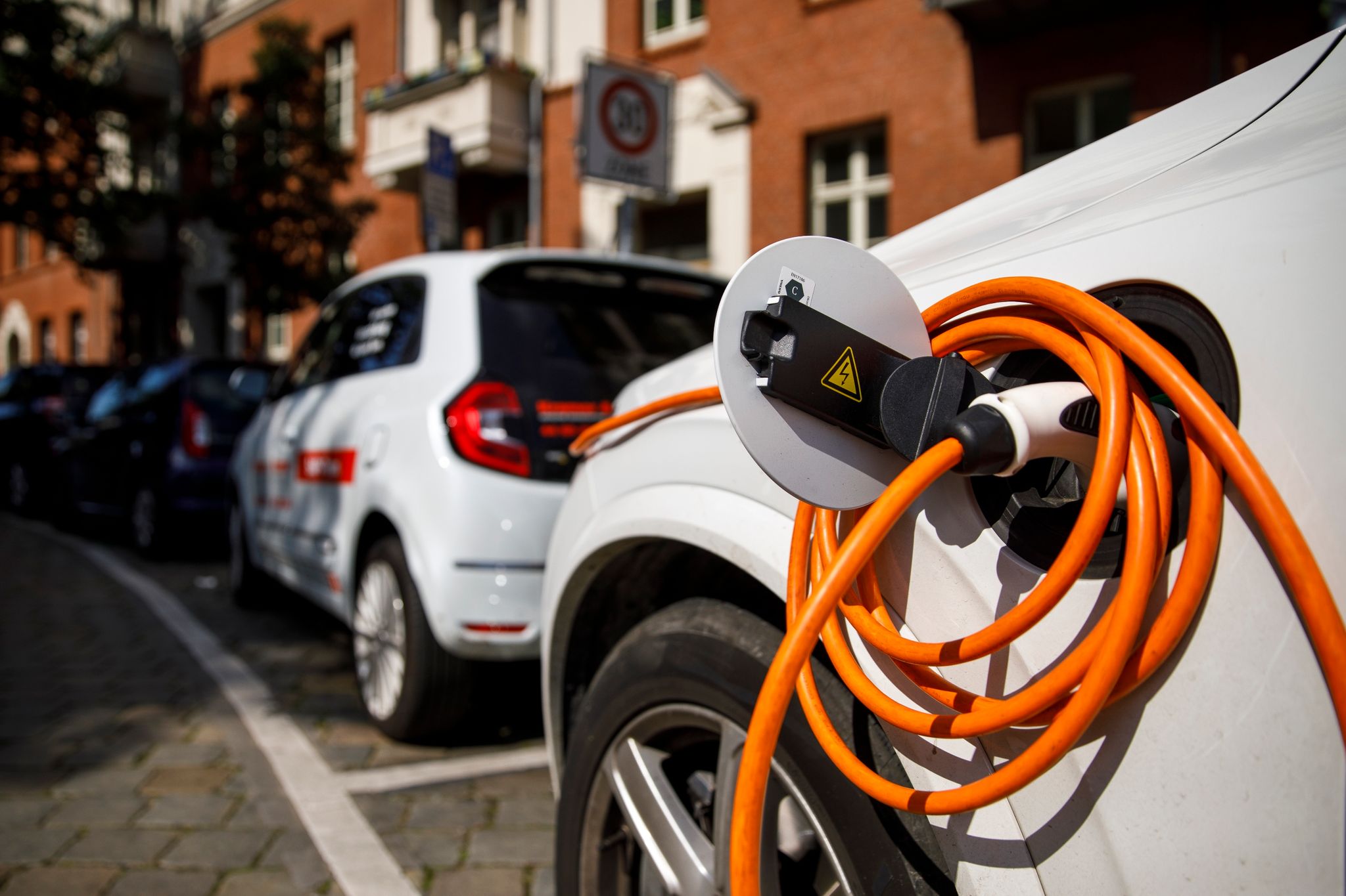 Elektromobilität in Deutschland: Zustimmung sinkt auf 17 Prozent