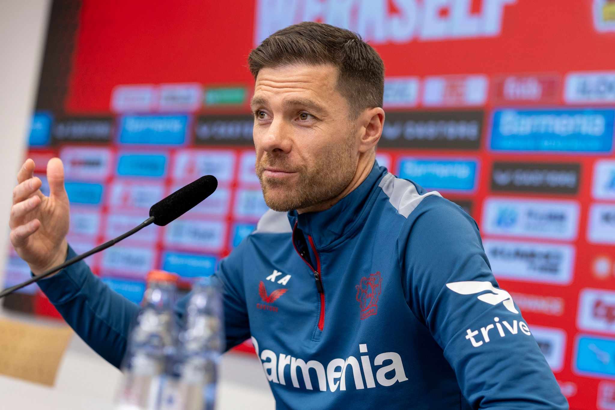 Alonso will im Sommer mit Pokalen in den Spanien-Urlaub