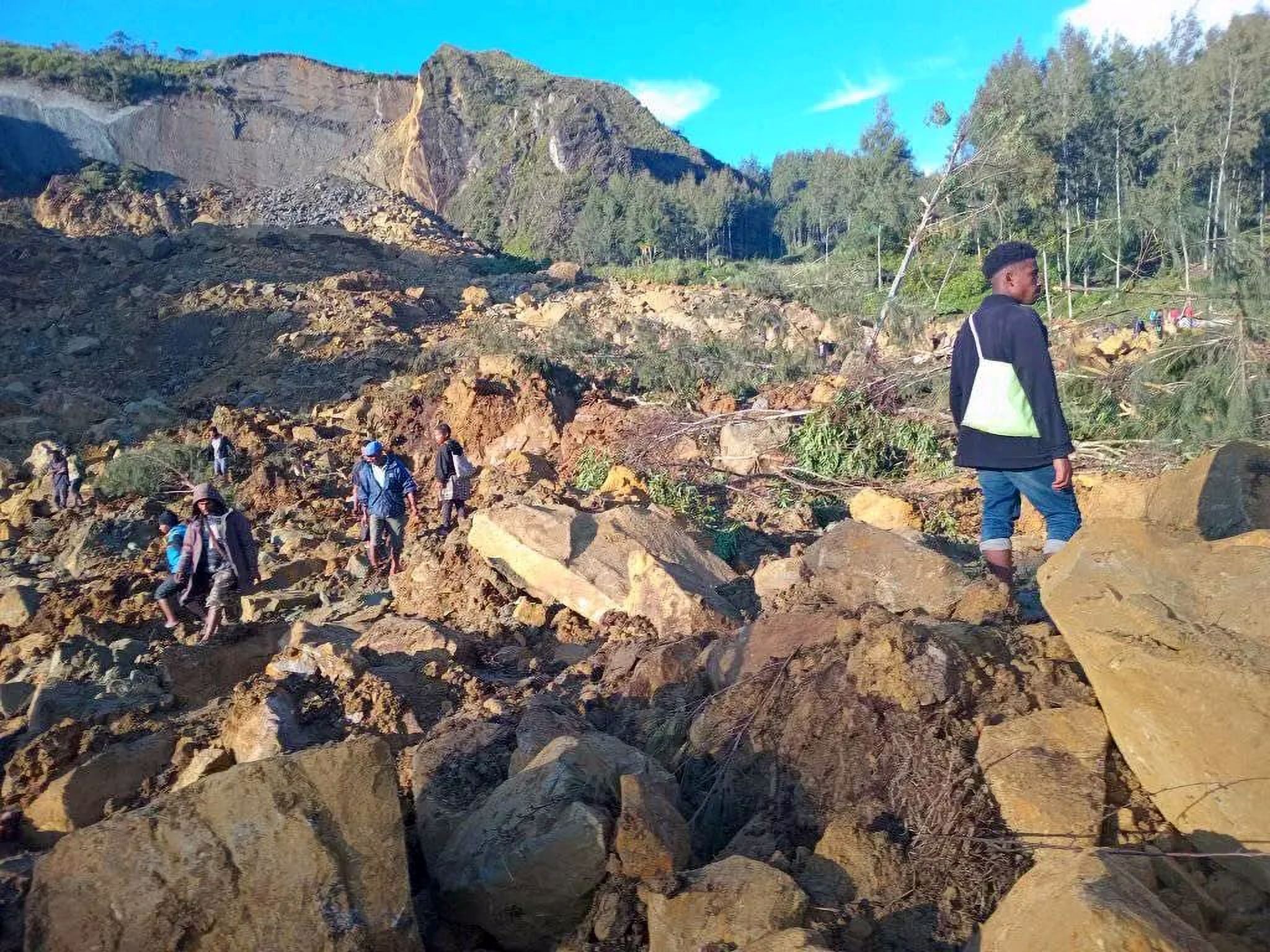 Riesiger Erdrutsch in Papua-Neuguinea