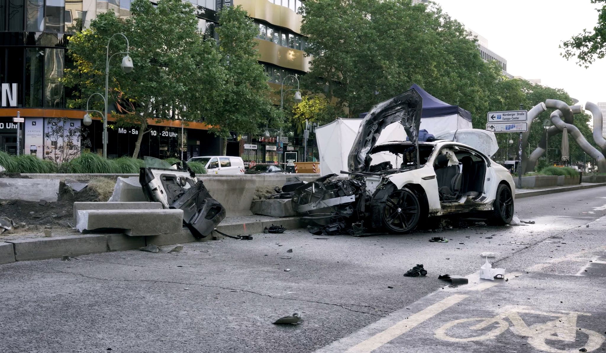 Raserunfall: Ermittlungen wegen fahrlässiger Tötung