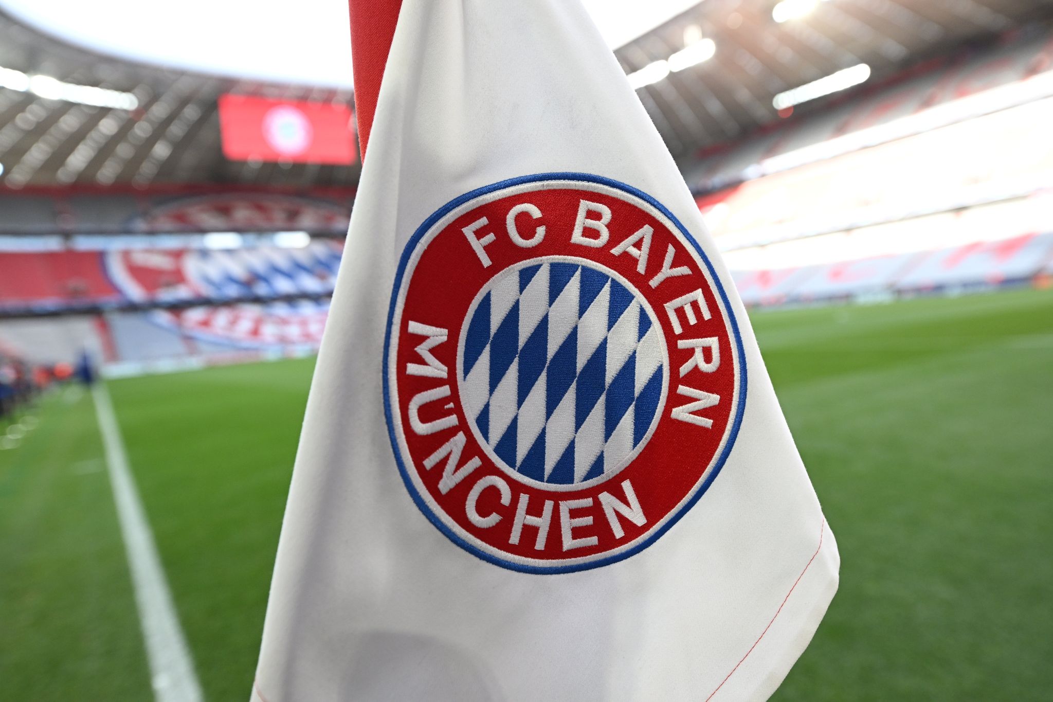 FC Bayern setzt bei Trikot auf «Magie von Triple-Red»