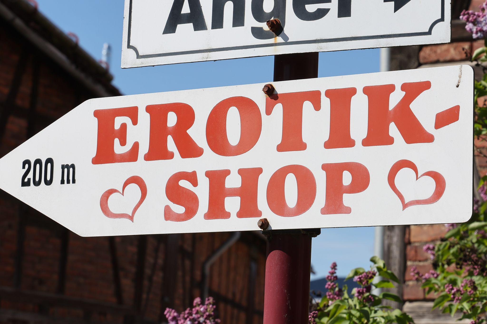 Lust und Frust: Was Sexshops über den Wandel im Osten erzählen