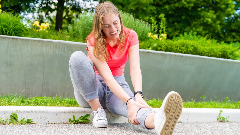 Zu viel Sport, zu wenig Flüssigkeit: Tipps gegen Wadenkrämpfe