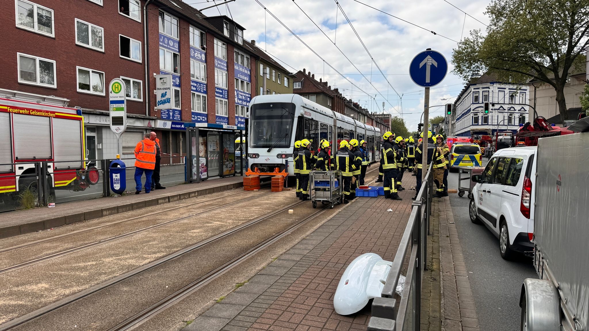 Siebenjähriger wird von Straßenbahn überfahren und stirbt