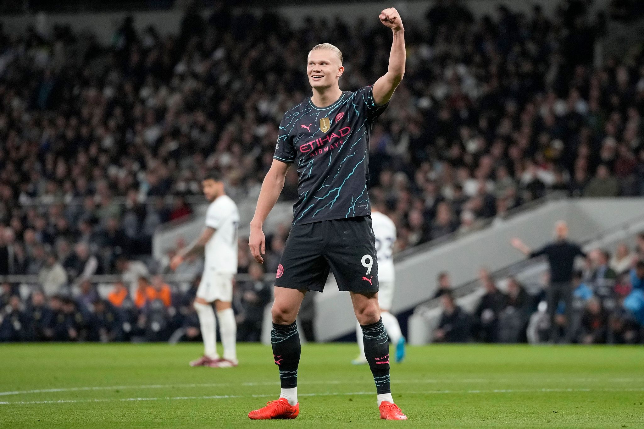 Haaland bringt City auf Titelkurs: Zwei Tore gegen die Spurs