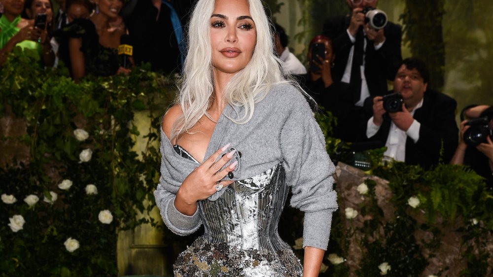 Atmen als Kunstform: Kim Kardashian gibt Einblick in Met-Gala-Auftritt