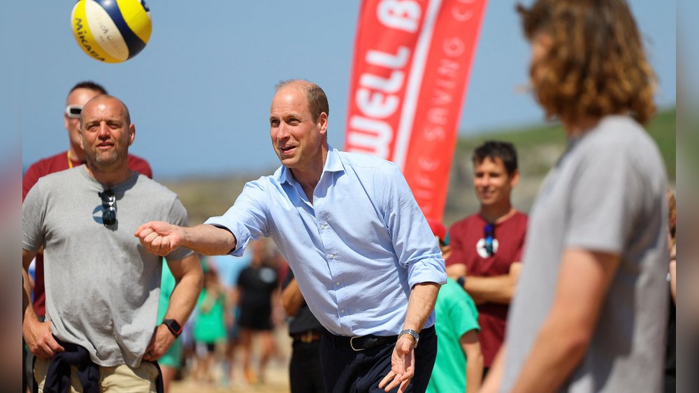 Prinz William zeigt sich sportlich beim Beach-Volleyball
