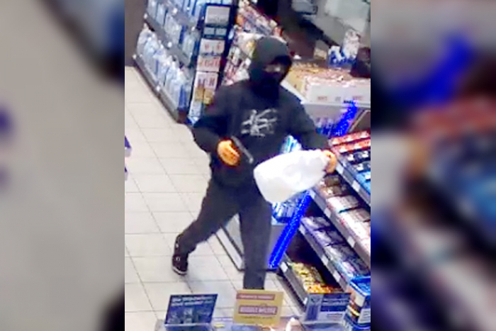 Öffentlichkeitsfahndung nach bewaffnetem Raubüberfall auf Tankstelle in Habichtswald-Ehlen