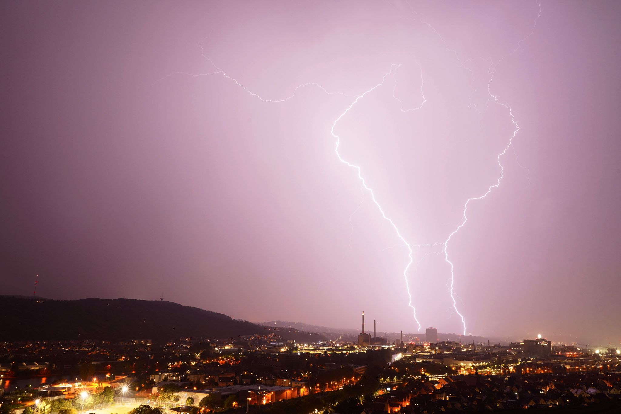 Unwetterfront zieht nach Norden,aber die Gefahr bleibt bestehen