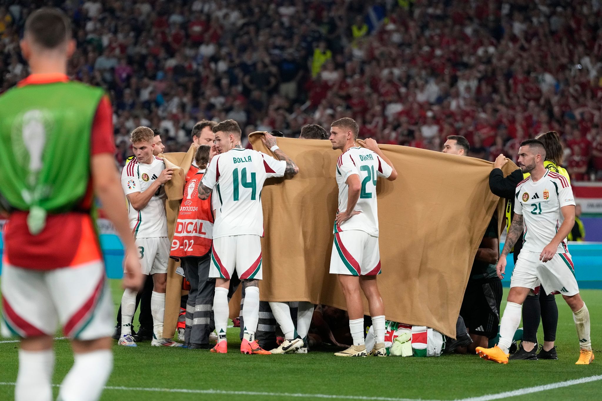 Stuttgarter Krankenhaus: Ungarischer Spieler Varga in stabilem Zustand